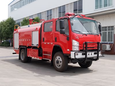 江特牌JDF5101GXFSG35/Q6型水罐消防车                                              